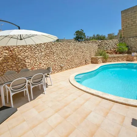 Ta Xandru Villa Il-Pergla