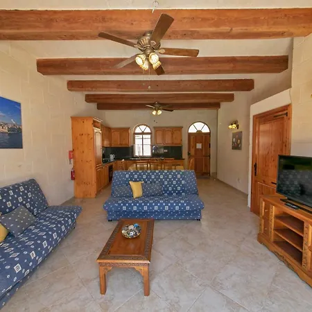 Ta Xandru Villa Il-Pergla